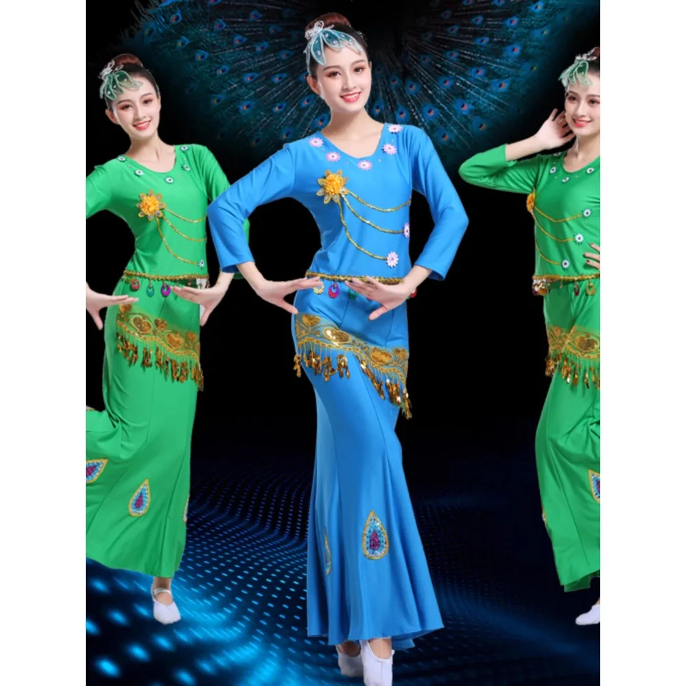 

Женское платье с длинным рукавом и юбкой-годе