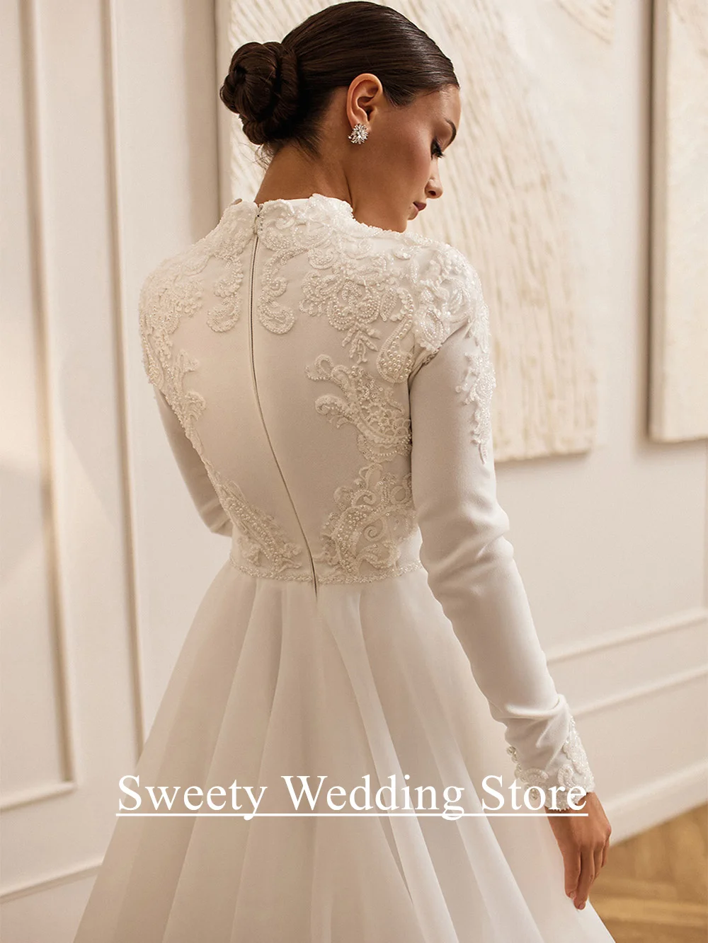 Arabian Wedding Dress High Neck Long Sleeves Beading Applique A Line Organza Skirt Muslim Bridal Gown