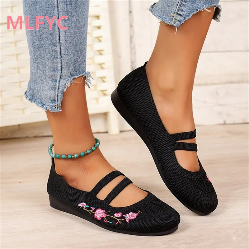 2023 Summer Women's Flat Bottom Casual Single Shoes Round Toe Ethnic Style Embroidered Roman Vintage Shoes