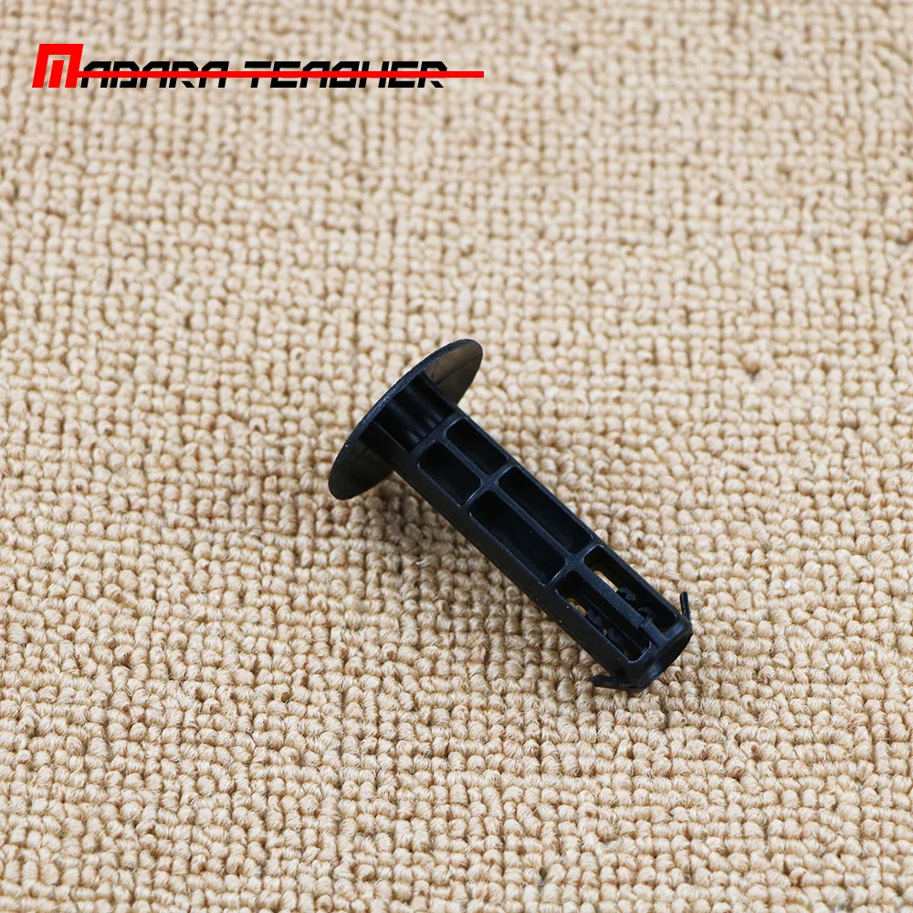 よしページ Engine Cover Stud 31474830 Engine Cover Double Head