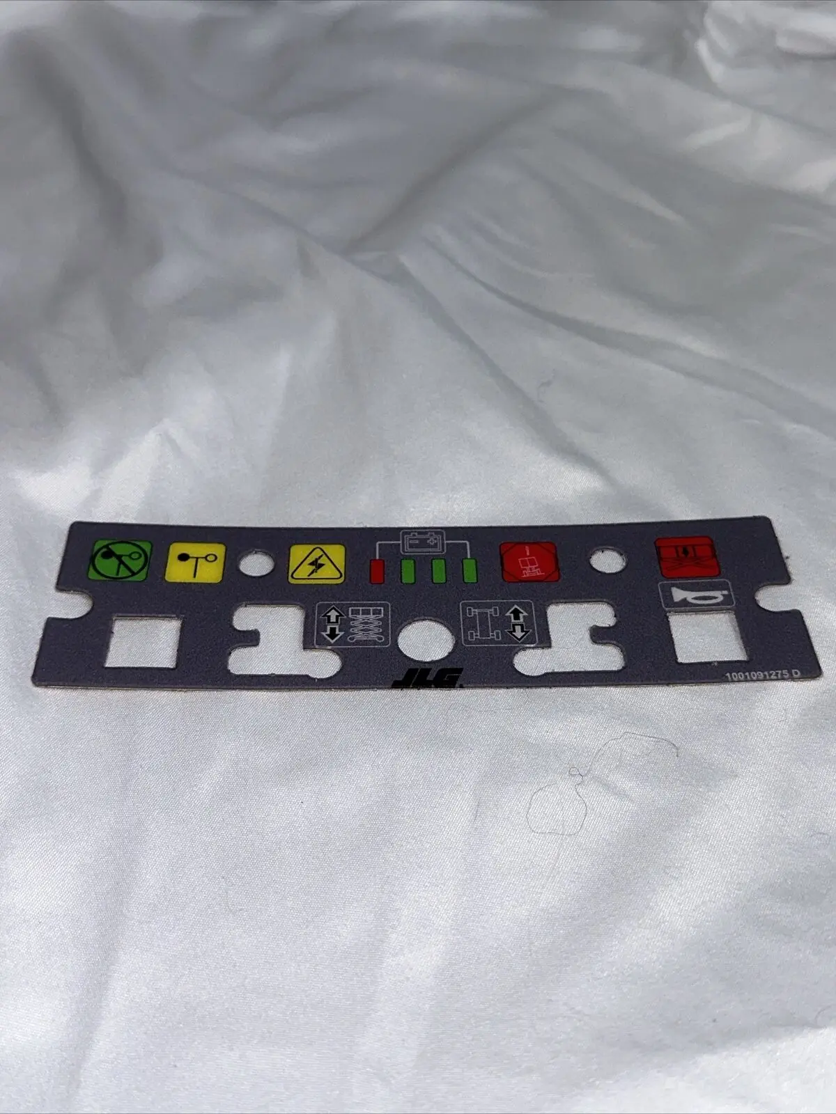 

JLG 1001091275, CE UPPER MOUNTING MODULE LABEL Accessories Parts