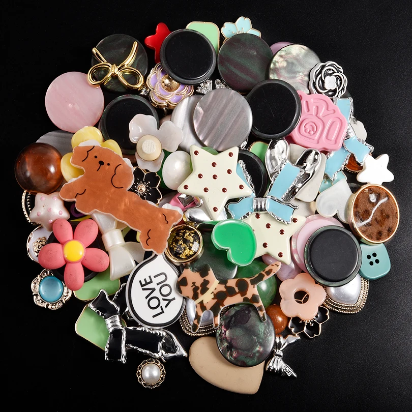 30/50/60/100 Stück zufällig gemischte Schmuckanhänger für Schmuckherstellung, Kunststoff-Emaille-Anhänger, DIY-Handyhüllen, Schuhzubehör