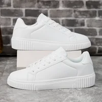 Baskets blanches décontractées pour hommes et femmes, chaussures plates à plateforme, assorties avec tout, chaussures de marche, nouvelle collection 2024 6