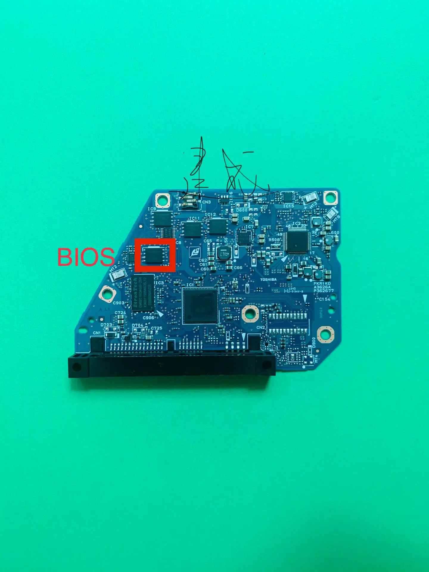 Toshiba hard disk g002901a g3626a logic board HDD drive