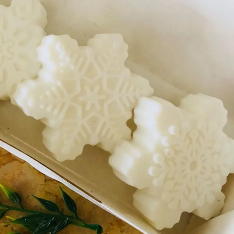 Festive Snowflake Candle Silicone Mold for Handmade Soap and Home Decor Gifts