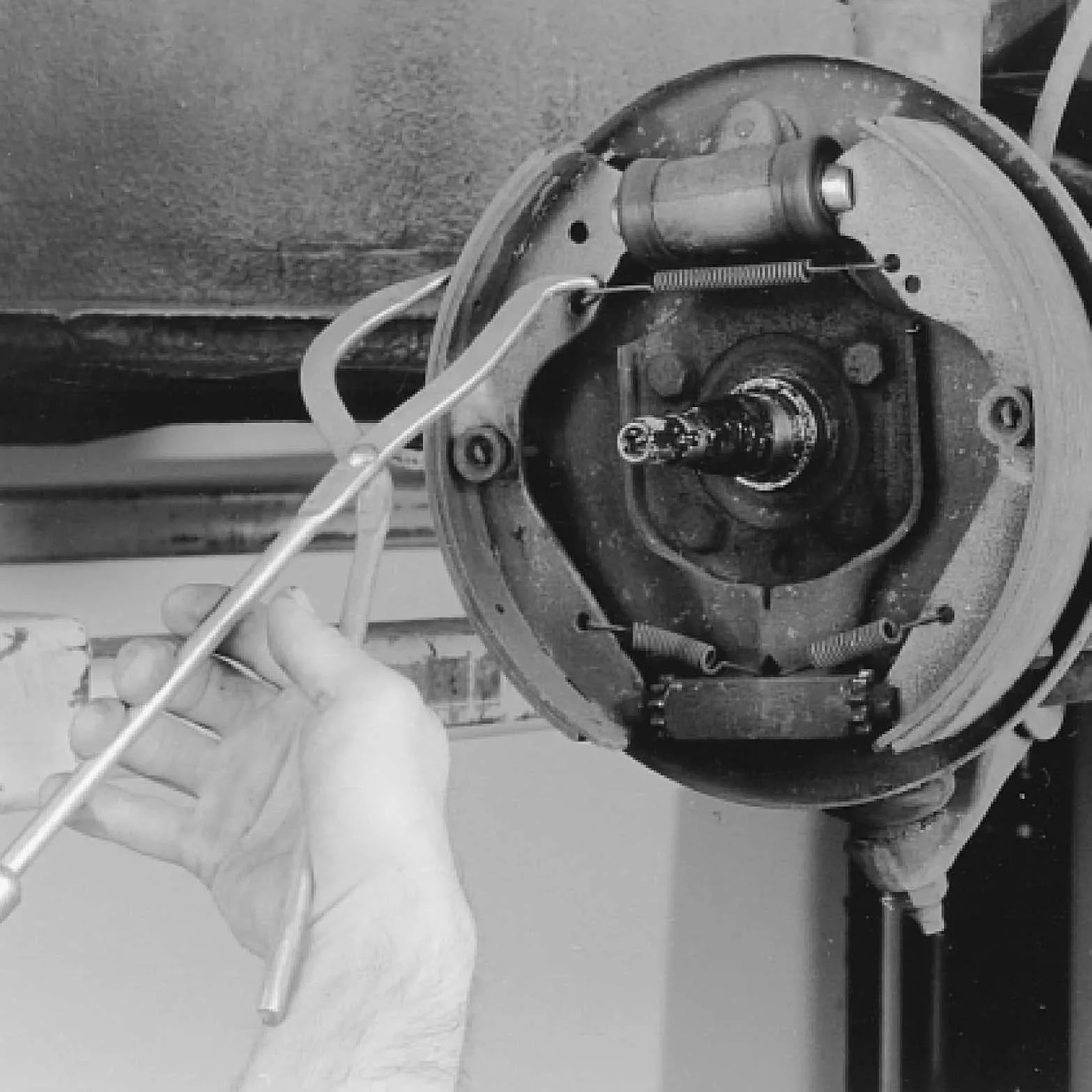 CarRepairBrakeSystemBrakeDrumPliersBrakeSpringPlierInstaller