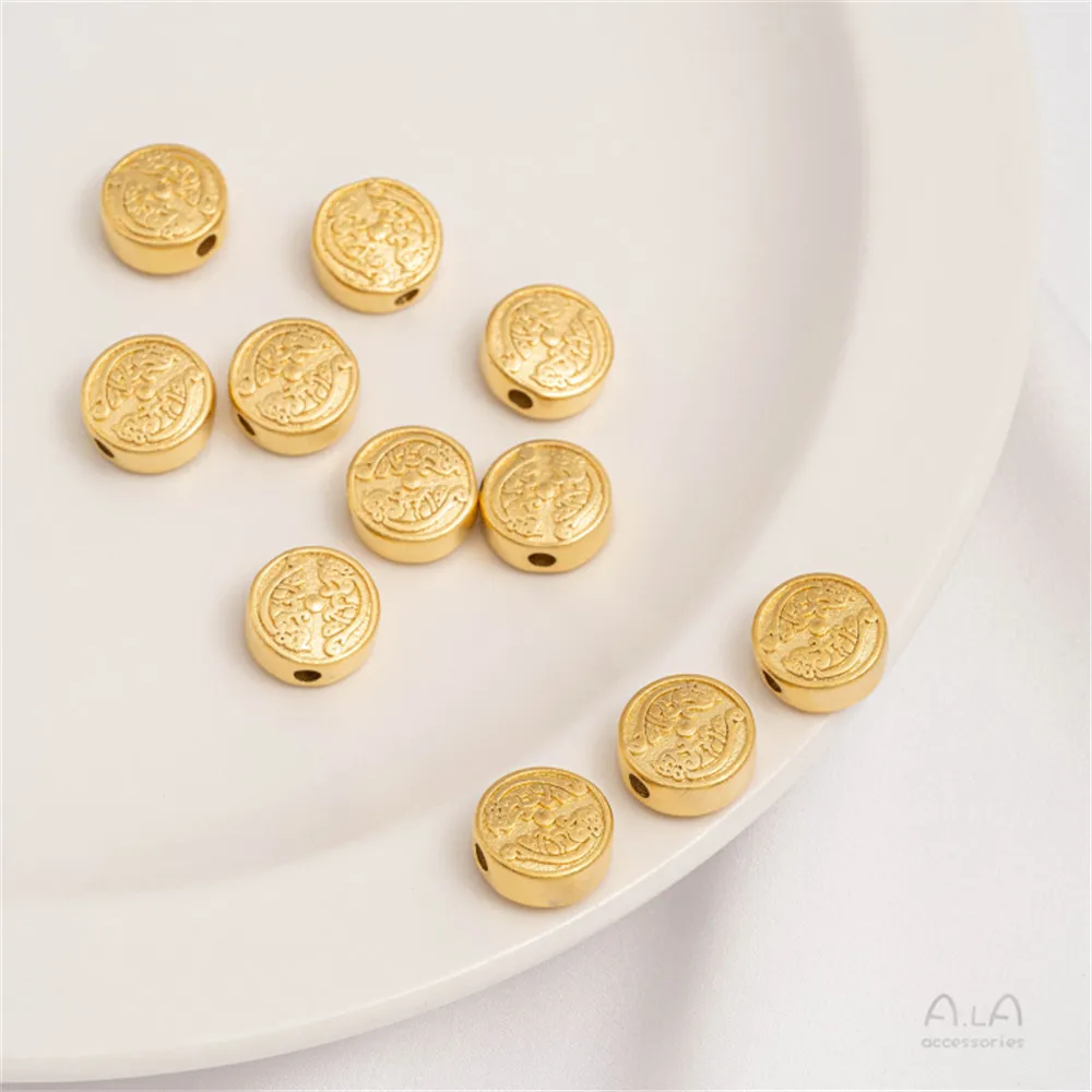 Рисунок 6 - Золотистый узор, круглые бусины,