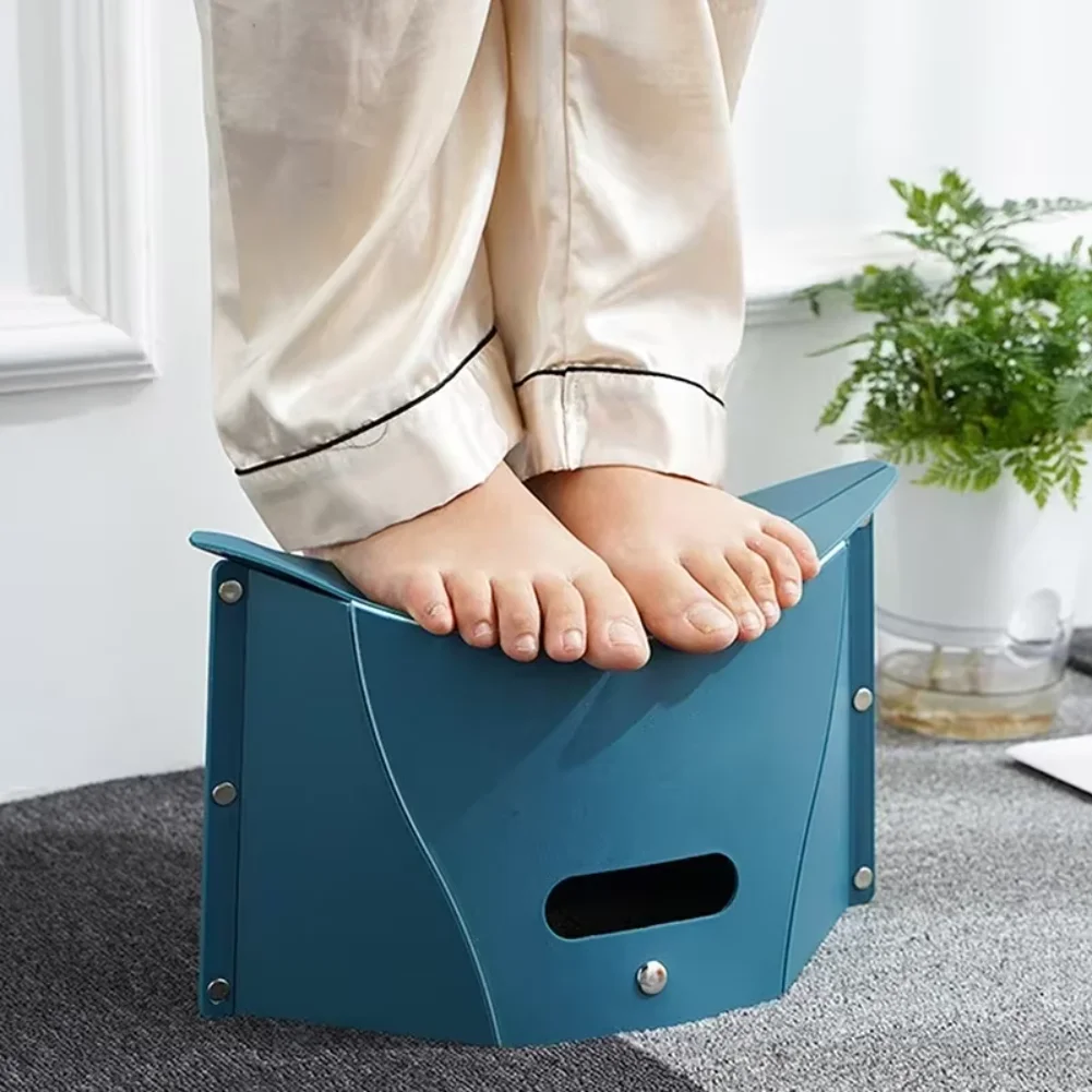 Lightweight Plastic Portable Folding Stool Outdoor Chairs Portable Stool for Camping Storage Stool Storage Stool Folding Chair