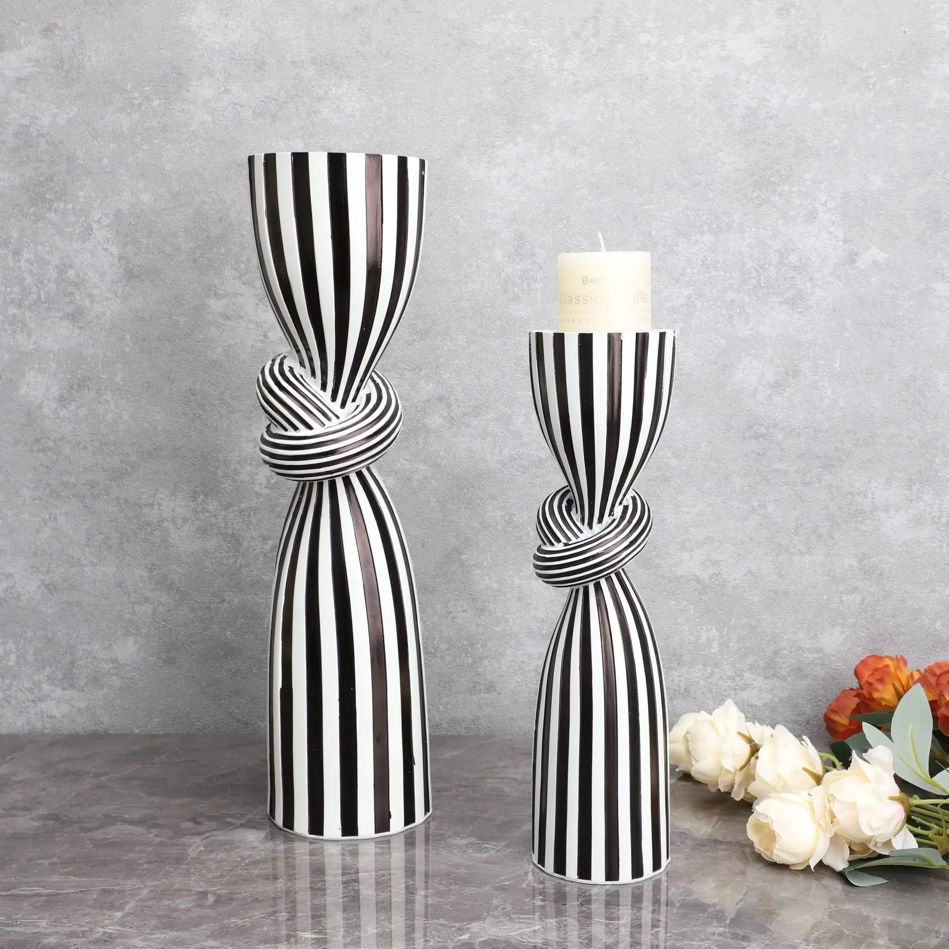 

Handicrafts Simple Black and White Striped Kinked Candle Sticks Resin Decoration Living Room Table Decoration Room Decoration