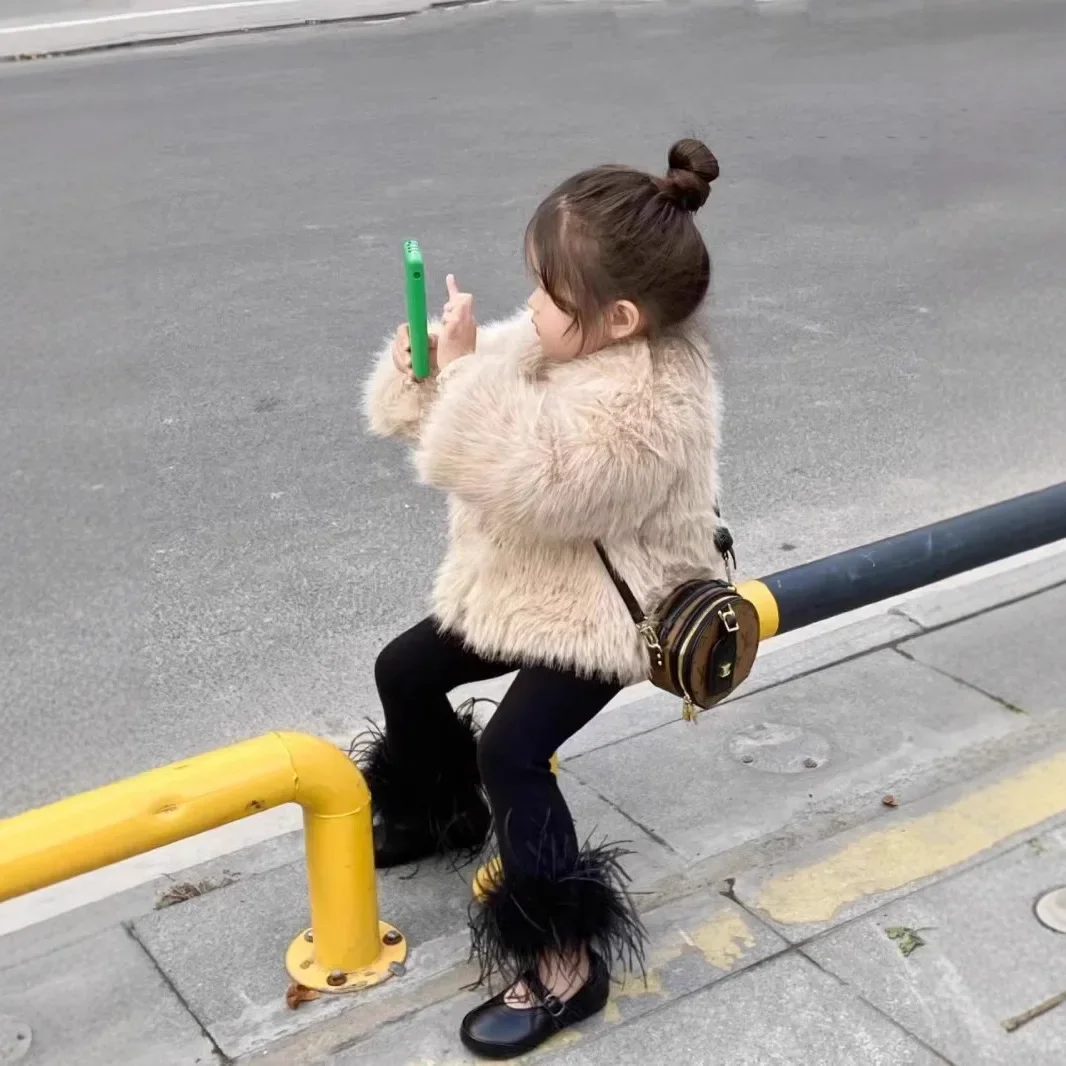 جديد الفتيات سميكة الفراء سترة الأطفال الصوف توكا معطف الطفل الأجنبية موضة معطف مبطّن بالقطن