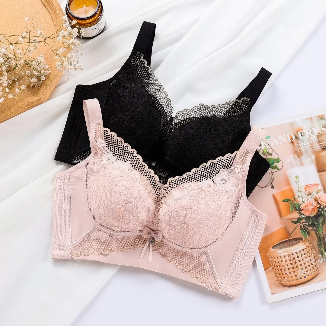Comfortable Underwear Thick Cup Slightly Adjusted Bra Without Underwire 4-breasted Side Tucked Breast Fashionable Young