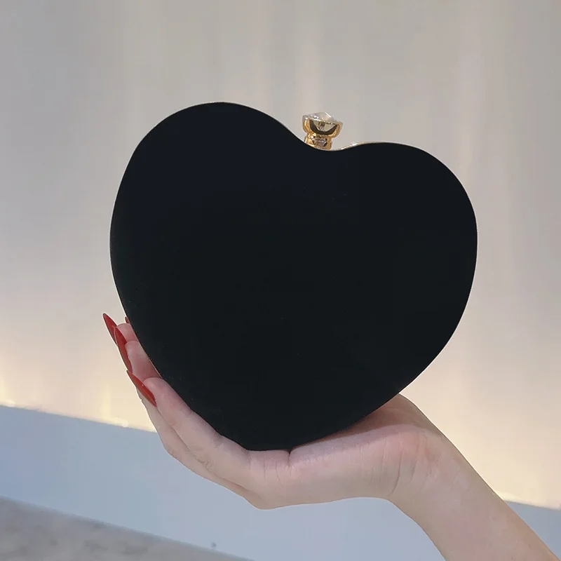 New Satin Heart Bag Elegant Versatile Handheld Evening Clutch Mini Chain Crossbody Bag Party Prom Wedding for Women