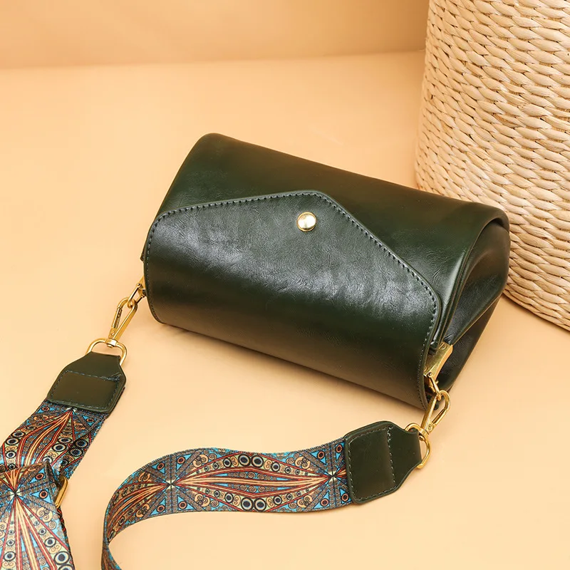 New Luxury Leisure Simple High Quality PU Leather Women's Small Wide Strap Cross Bag Vintage Flap Square Shoulder Bag