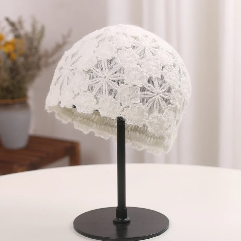 Chic Knitted Hat Winter Women's Retro Literature Art Crochet Flower Hollow Out Cap Women Fashion Beret Woolen Cap Japanese Style 2