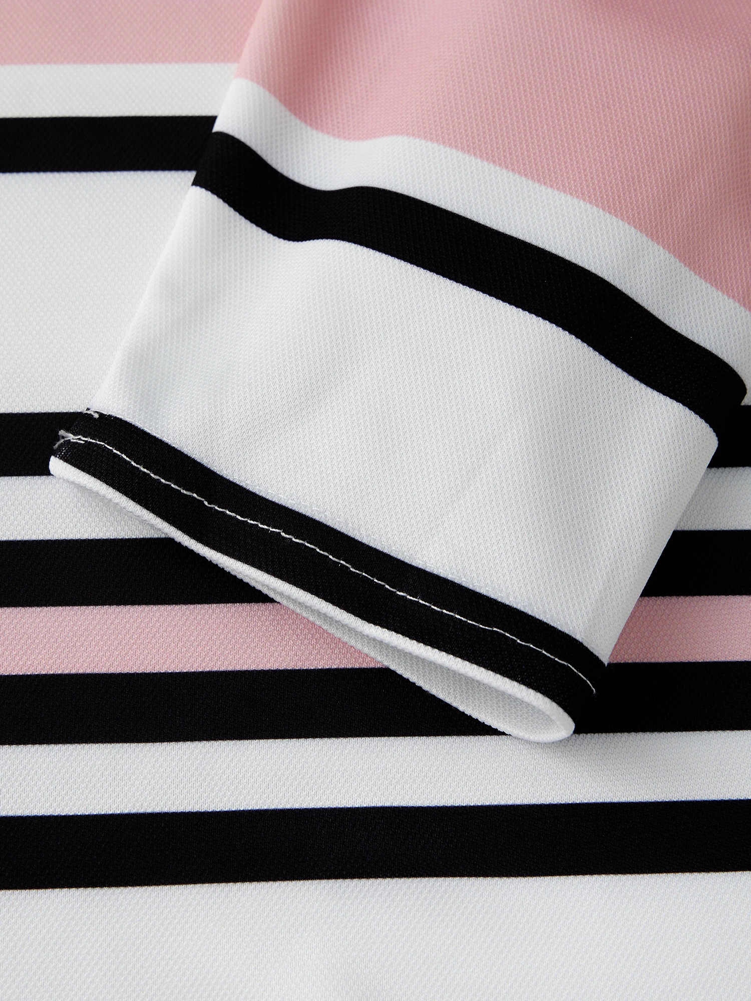 Stylish Women s Plaid Button-Up Blouses Trendy Casual Long Sleeve Loose Fit Spring Shirts for Everyday Wear