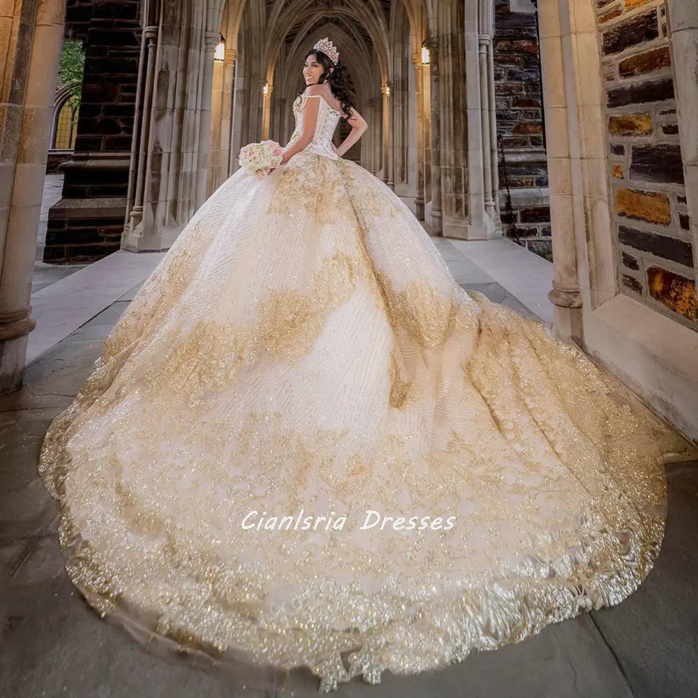 

Glitter Crystal Beading Pearls Tassel Ball Gown Quinceanera Dress Off The Shoulder Sequined Appliques Corset Vestidos De XV Anos