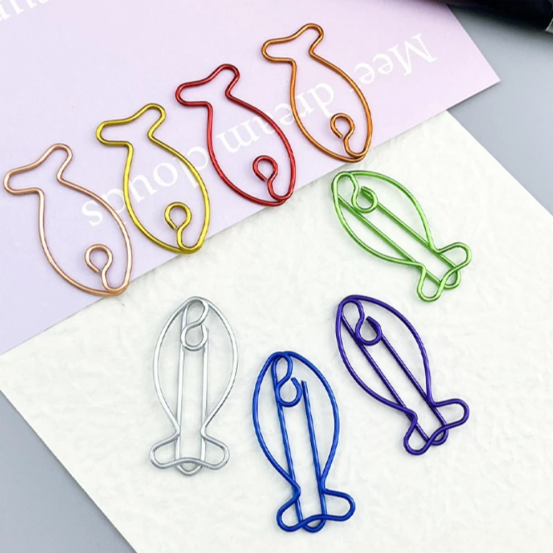 30pcs 크리 에이 티브 물고기 종이 클립 금속 장식 작은 컬러 종이 클립 동물 모양의 문서 용 학교 사무용품
