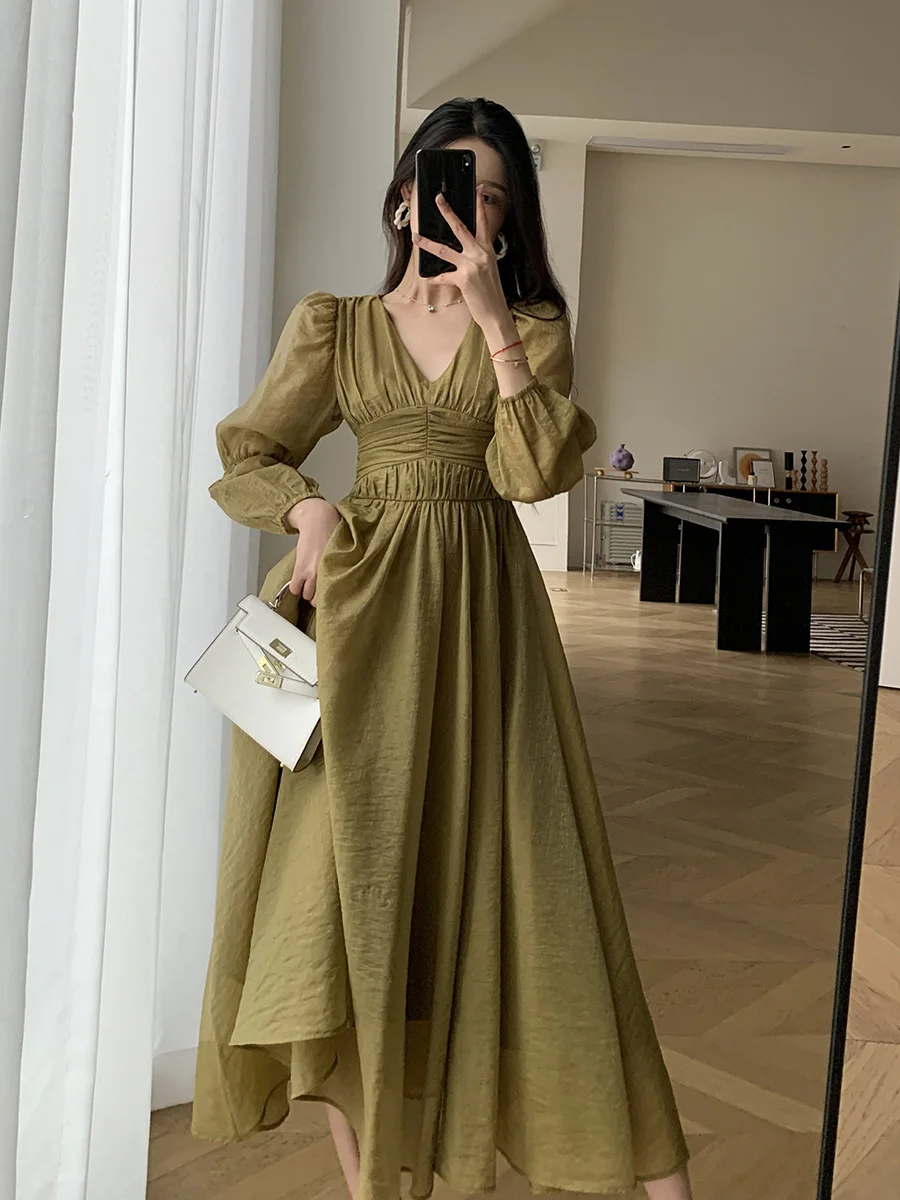 

V-neck Dress for Women's 2023 Spring Fashion New French Light Luxury Waist Shrinking Long Sleeve Dress