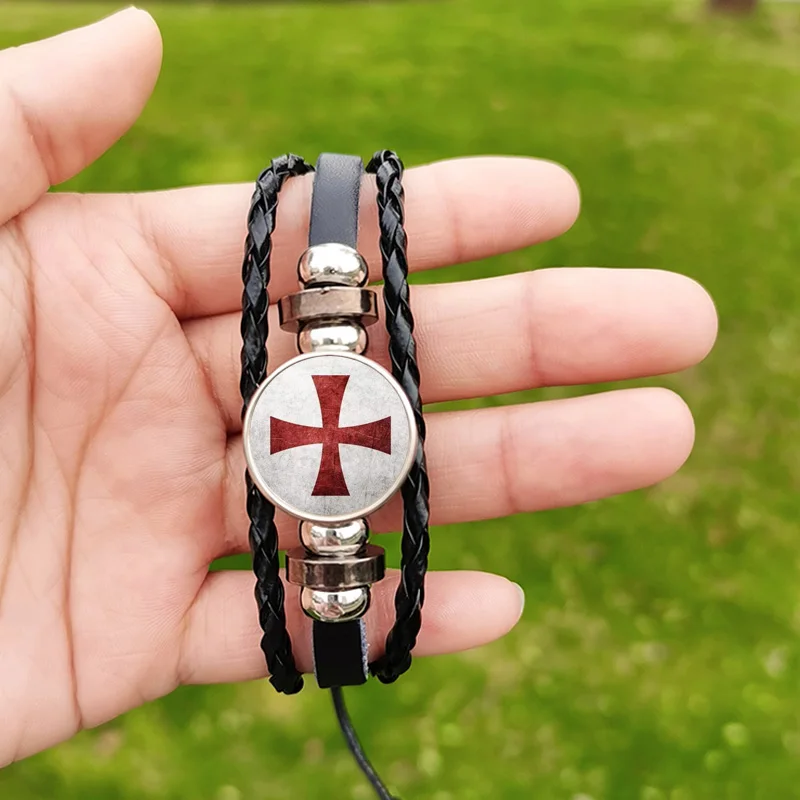 Retro Knights Templar Bracelet Red Cross Masonic Symbol Glass