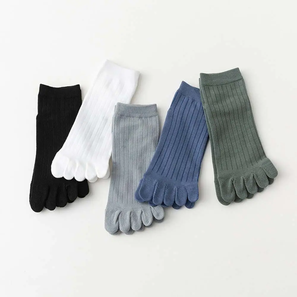 

Anti-slip Simple Men Cotton Sweat Absorbing Striped Sport Hosiery Split Toe Socks Five-Finger Socks Men Socks