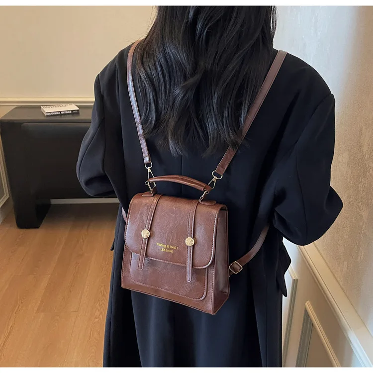 حقيبة ظهر نسائية عصرية بسيطة حضرية متعددة الوظائف حقيبة مربعة صغيرة حقيبة ركاب كتف مزدوج حقيبة كروسبودي