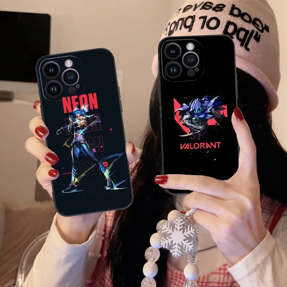 Luxury Valorant Mobile Cell Phone Case For Iphone 15 14 13 12 11 X Xr Xs 8 7 Pro Max Plus Mini Black Soft Phone Cover Funda