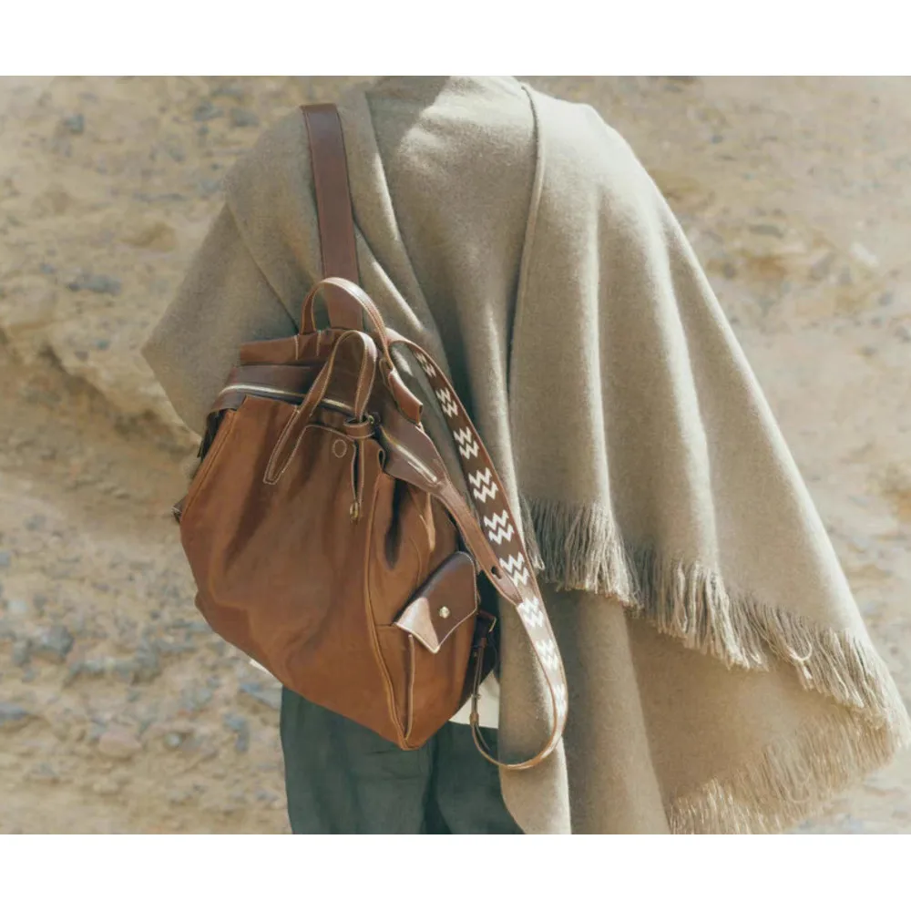 Unisex Leather Backpack Vegetable Tanned Leather Handbag_voghion.com