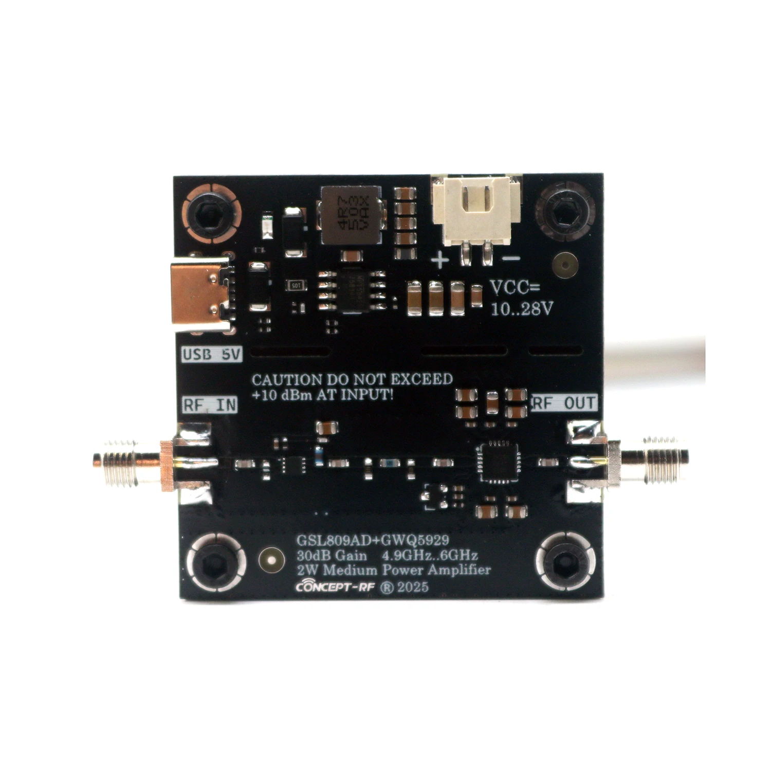 Amplificateur RF 4.9-6GHz 2W 30dB pour transmission vidéo 5.8G, posé sur fond blanc.