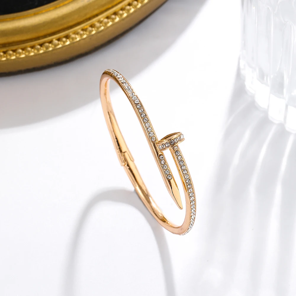 1pc Fashion personality nail design light luxury bracelet ladies everyday charm accessories