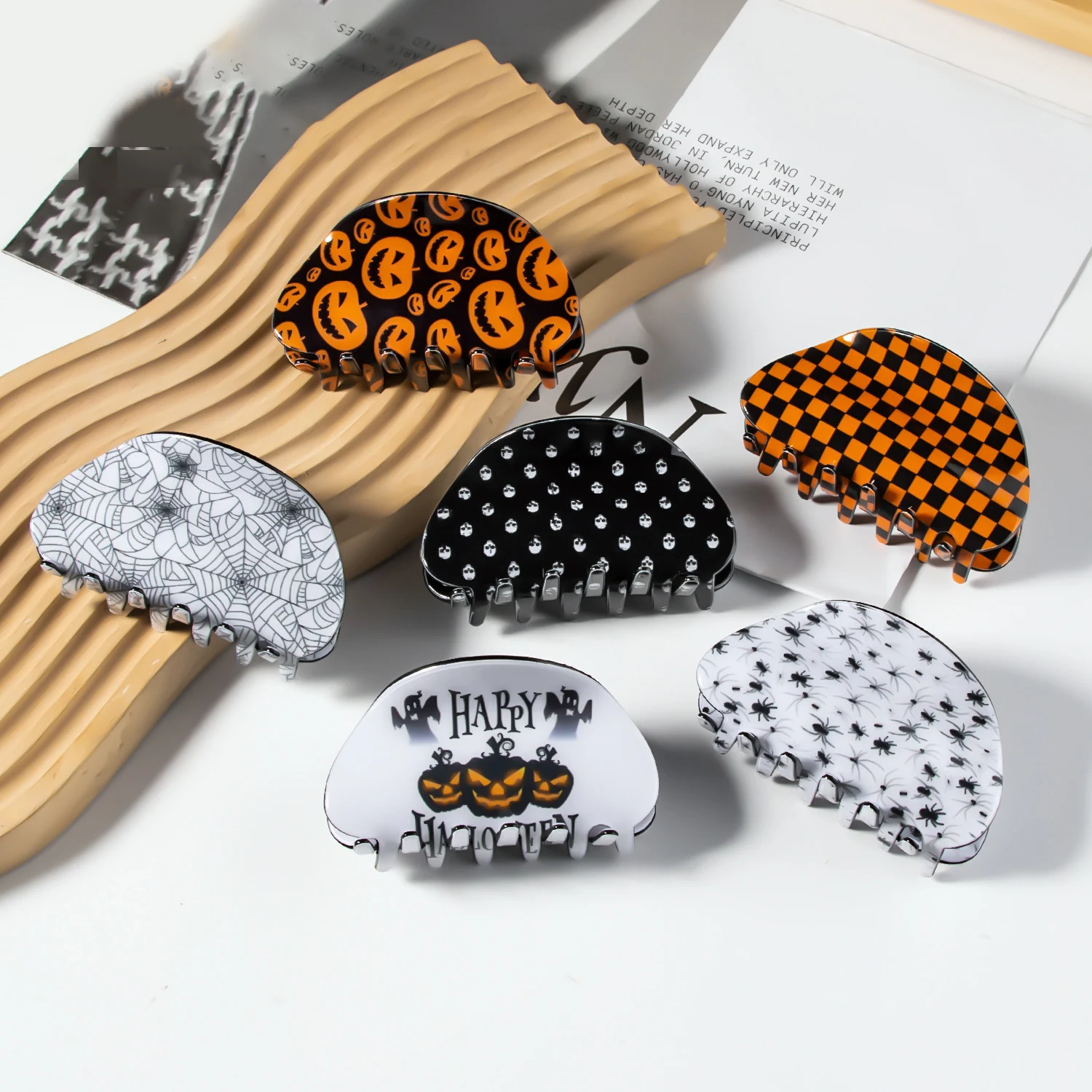 

Geometric Oval Pumpkin Printed Hair Claw Shark Clip Bath Makeup Hair Claw Ponytail Holder Terror Halloween Hair Accessories