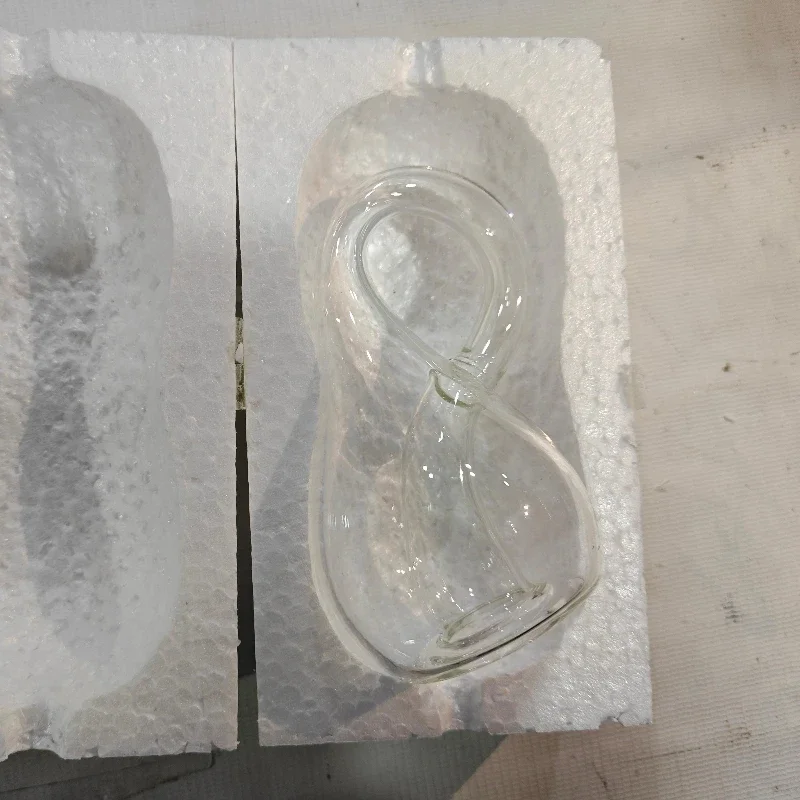 Klein Bottles Thickened Ornaments Four-dimensional Space Decorative Glass Bottle Gifts Transparent Glass Home Decoration