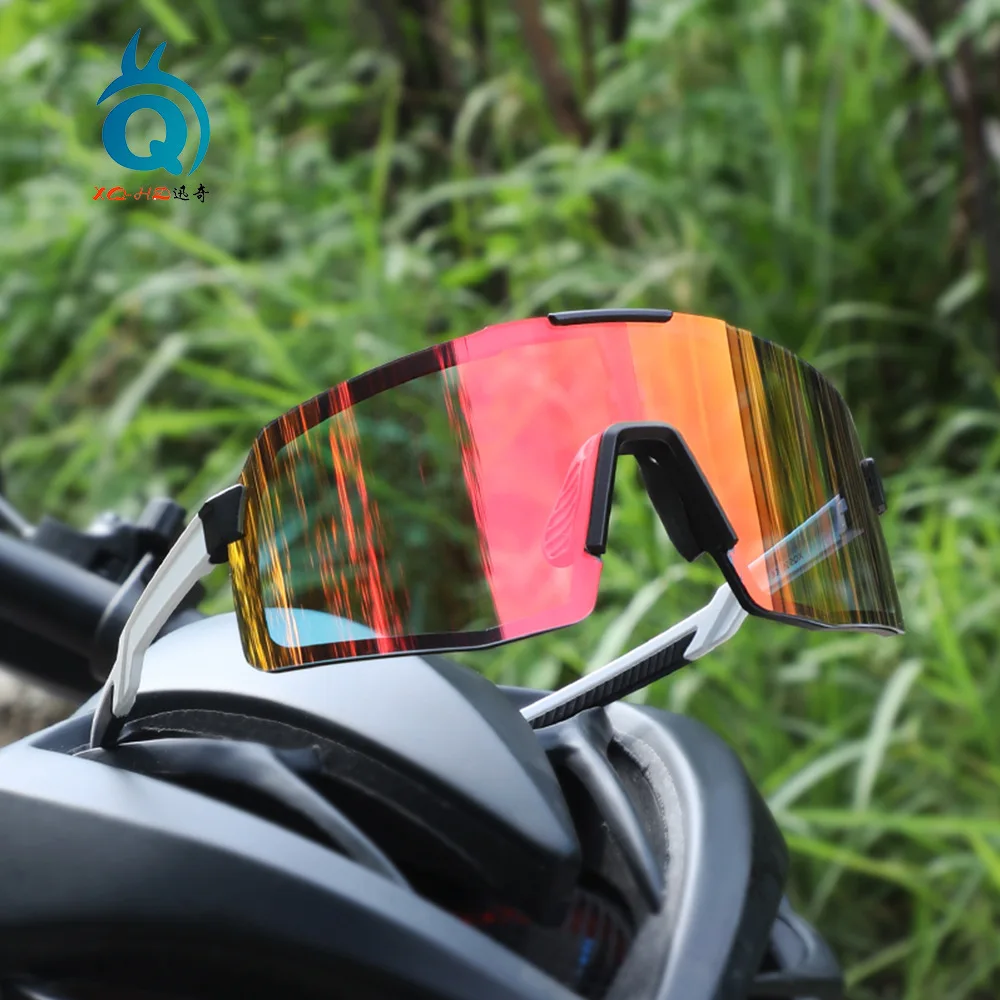 

Fashionable new day and night cycling glasses, marathon running color-changing glasses, cool mountain bike windproof goggles