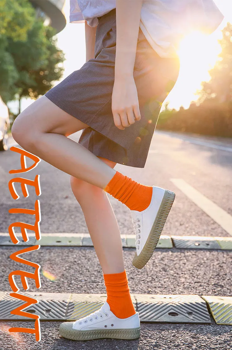 1/5/10 Pairs Frauen Socke Frühling Und Sommer Einfarbig Dopamin Mid-rohr Damen Süßigkeiten Baumwolle Mode lustige Socke Einfache Großhandel – Detail 1