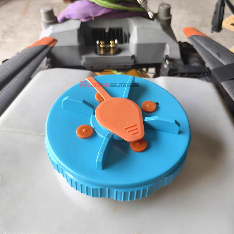 Pièce de rechange couvercle réservoir eau pour drone agricole DJI Agras T30, surface lisse et clips de verrouillage.