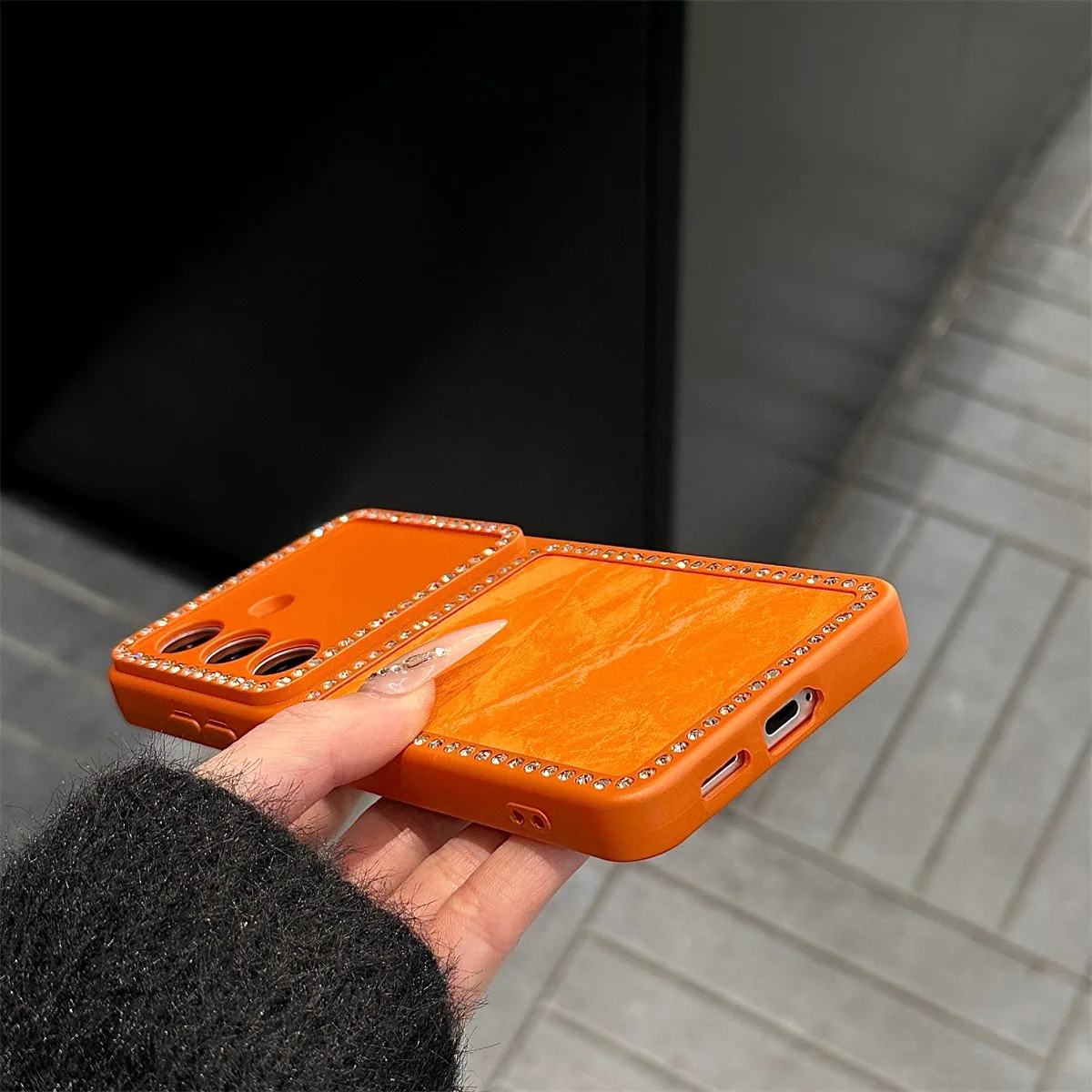 Luxury Glitter Snow Mountain Velvet Phone Case