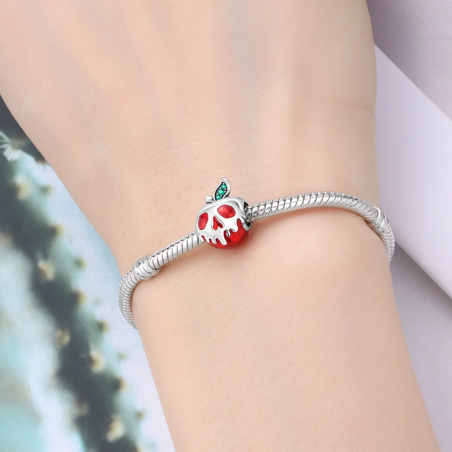 PANPOKI 925 Sterling Silber Roter Totenkopf Apfel Anhänger Perlen Original Anhänger Armband Charm Schmuck Party DIY Trendige Geschenke – Detail 2