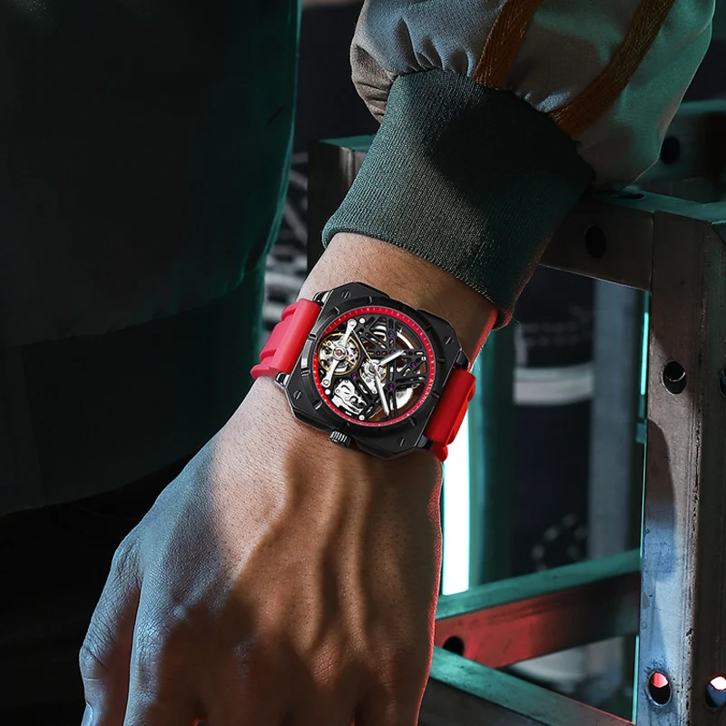 Tourbillon automatico con quadrante quadrato da uomo Tourbillon scheletrato meccanico da uomo con cinturino in caucciù di lusso_voghion.com