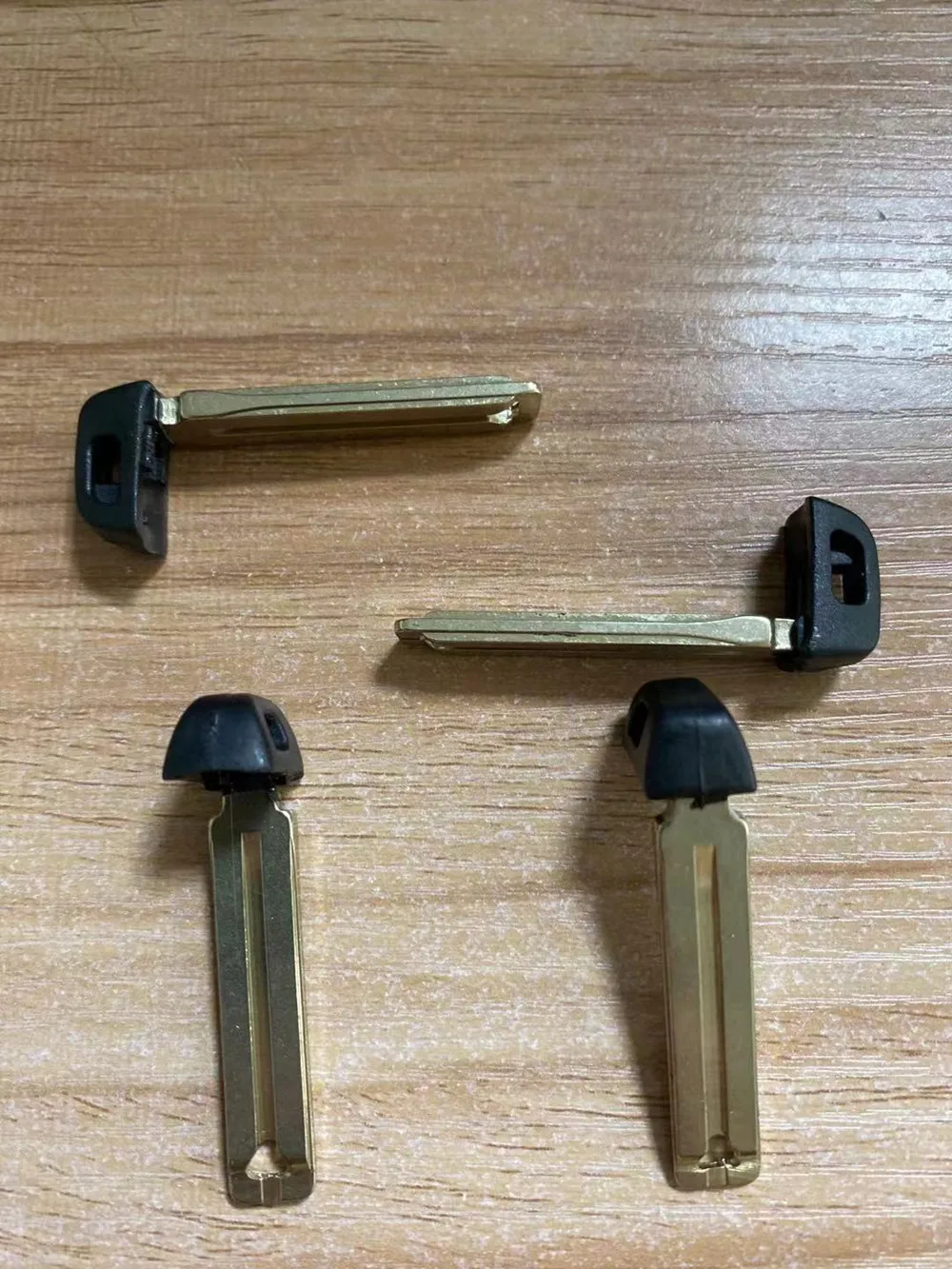 Фото Keychannel 10 шт. вставка Автомобильный ключ лезвие TOY48 TOY40 HY22 Smart Remote аварийный пустой Keylessgo лезвие для Toyota Lexus приближение №3