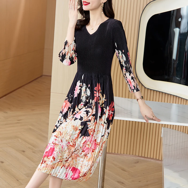 

2023 New Velvet Dress Women's Autumn Pleated Knee Length Dress Korean Edition Positioning Flower Loose Fit Women's Dress Vestido