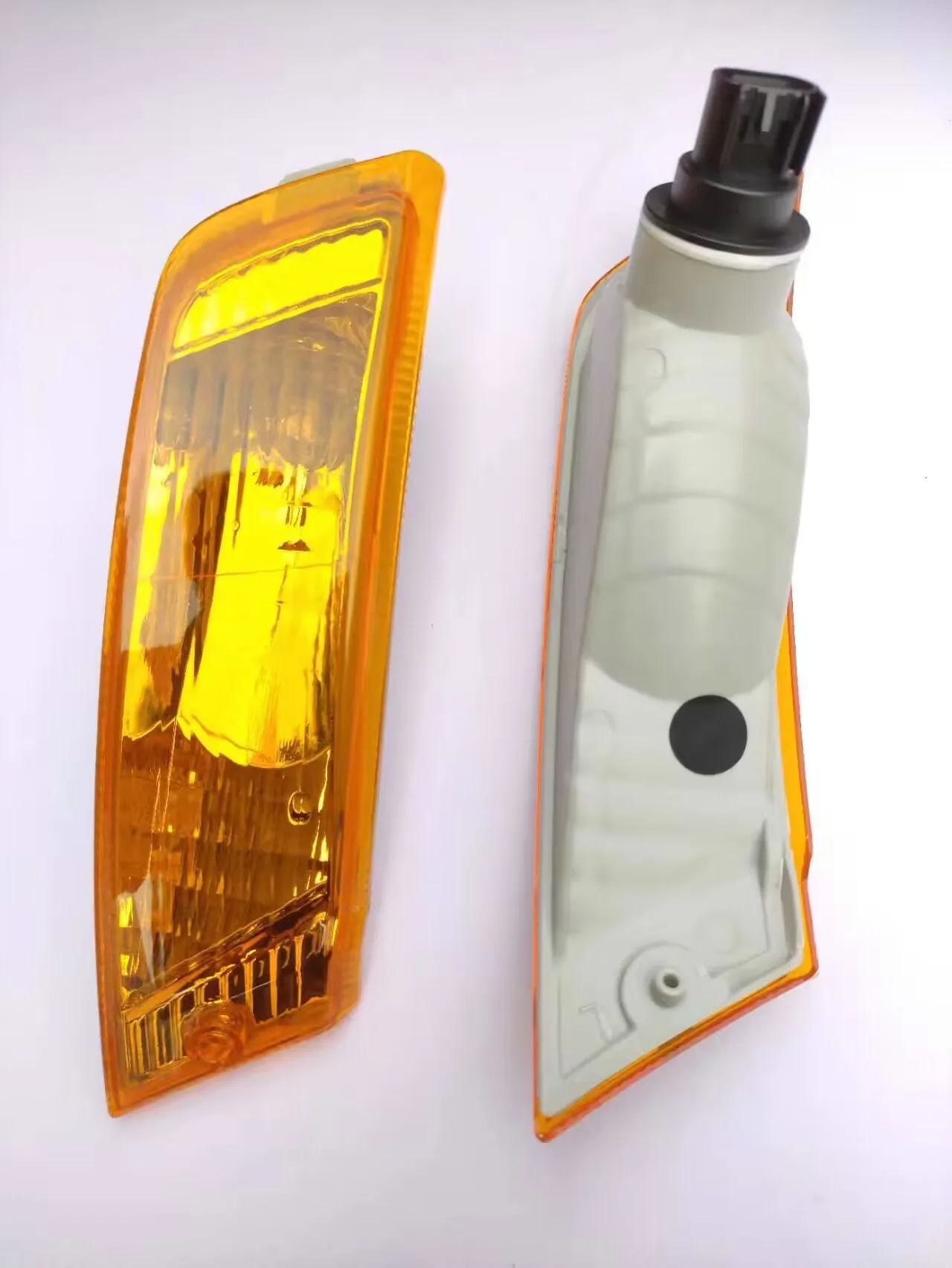 

1pc/pair 55156766AE 55156767AD Side Turn Signal 2005-2007 for Jeep Freeman Auto Replacement Repair Parts