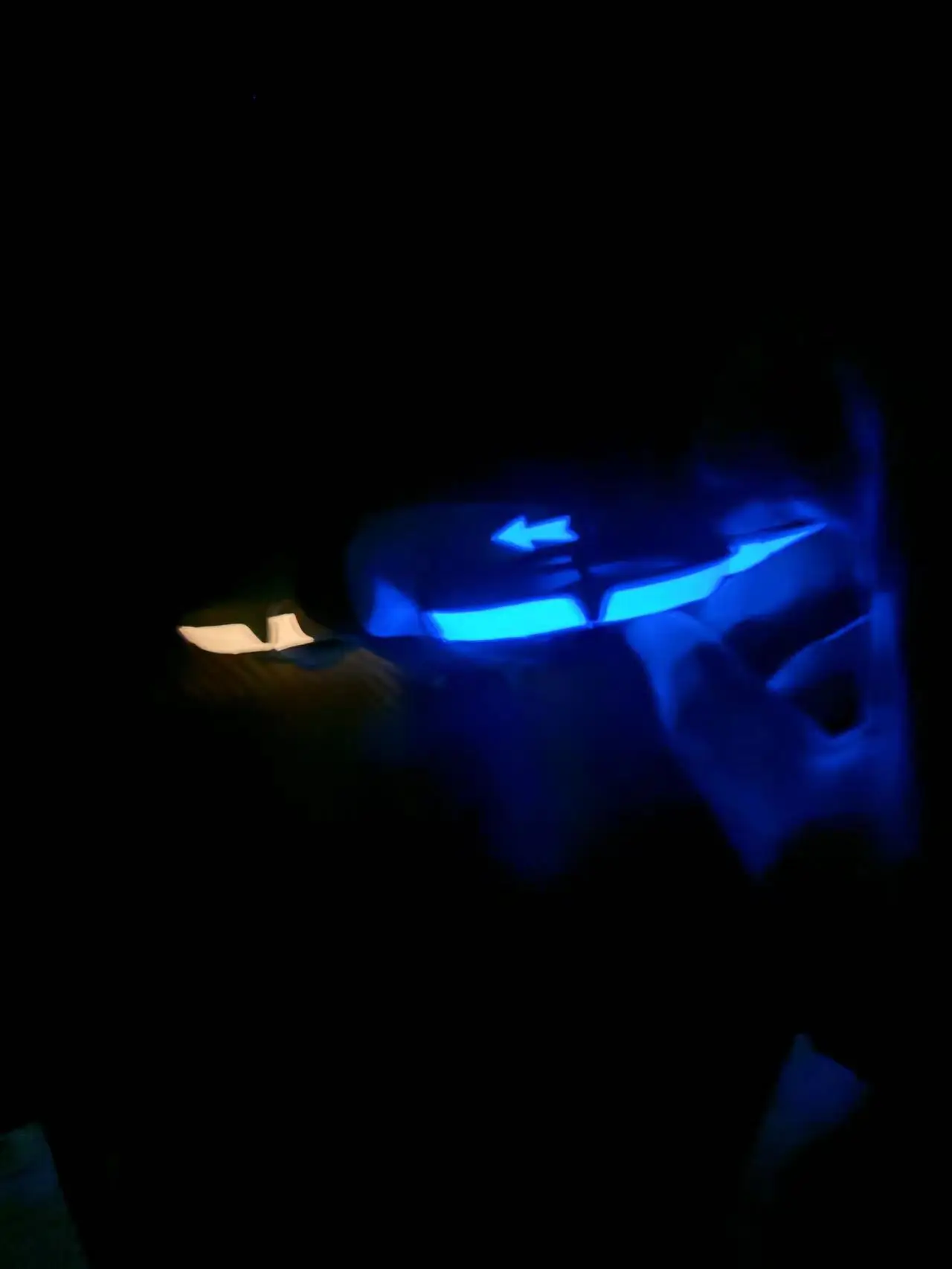 Description Picture 5 of itemNEO Glow Sticker Kit For DJI Neo Red and Blue Colourful Glow-in-the-Dark Stickers Drone Accessories