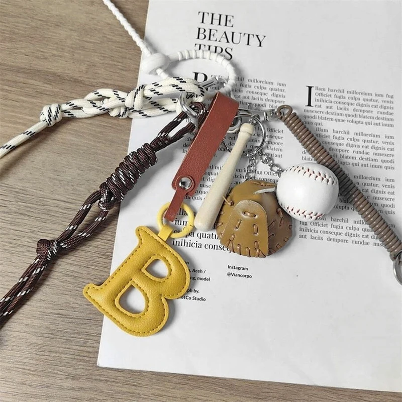 R2LE Sturdy Climbing Rope Keychain Decoration for Adventurers and Explorers