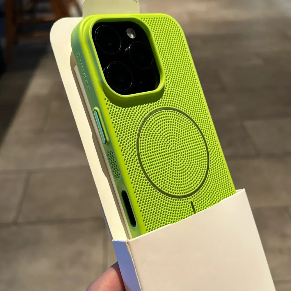 Enhanced Magnetic Honeycomb Cooling Phone Case with Mesh Design