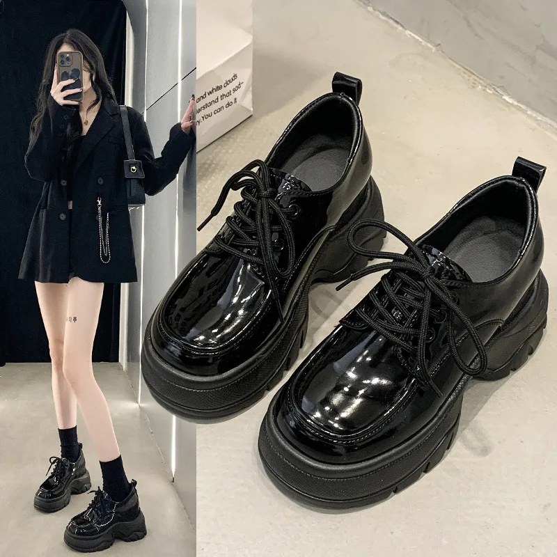 

Кроссовки женские универсальные с закрытым носком, повседневная обувь на платформе, с круглым носком, на плоской подошве, клоги, лето 2023