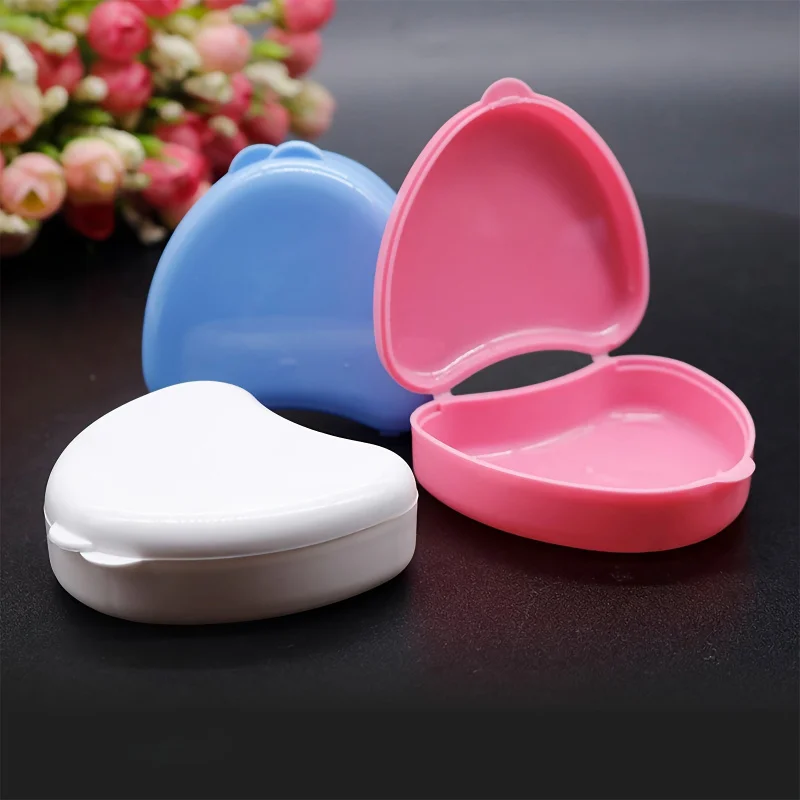 1pc Color Plastic Denture Box Heart-shaped Tooth Retainer Storage Box, Heart-shaped Tooth Storage Box, Multifunctional Appliance