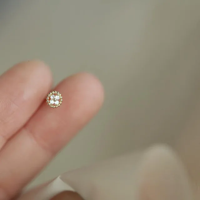 925 Sterling Silver Japanese Micro Inlaid Crystal Four-Pointed Star Plating 14k Gold Earrings Women Small Cute Banquet Jewelry 12