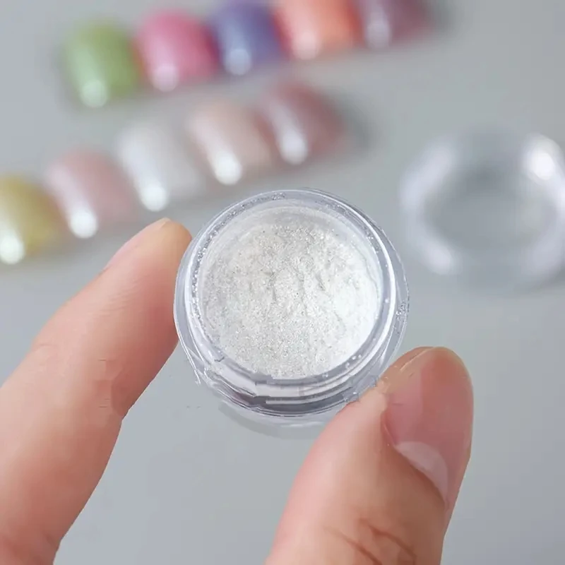 Hypoallergenic Aurora Chrome Nail Powder-Gentle Electroplating Clear Finish for Stunning Manicures