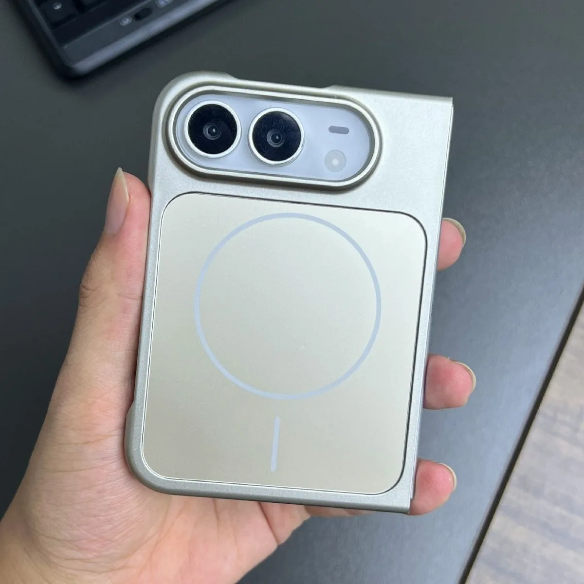 Ultra-Thin Magnetic Wireless Charging Case - AG Nano Slim Matte Finish