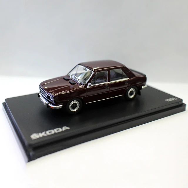 1:43 Scale Skoda 120L alaşım simülasyon araba modeli Diecast oyuncak  nostaljik süs hediye koleksiyon hediyelik eşya oyuncaklar arabalar -  AliExpress