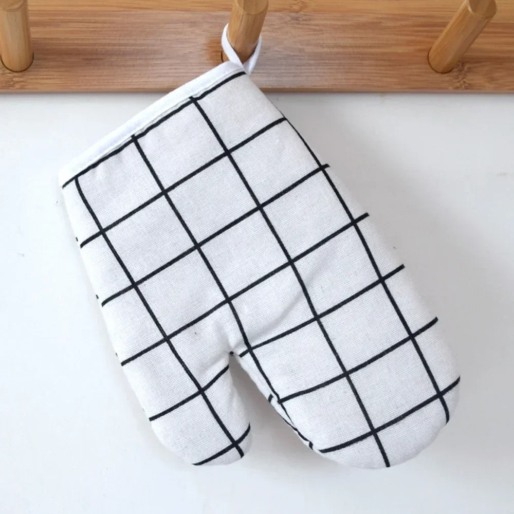 Kitchen Baking Gloves High Temperature Resistant And Insulated